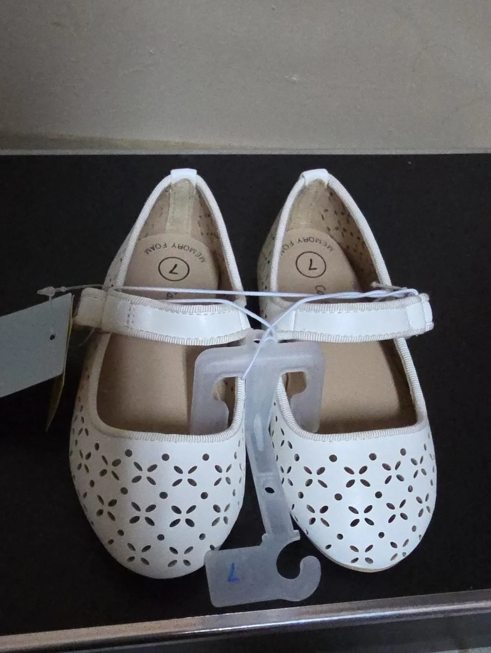 Cat & Jack White Girls Mary Jane Shoes with Floral Cutouts
